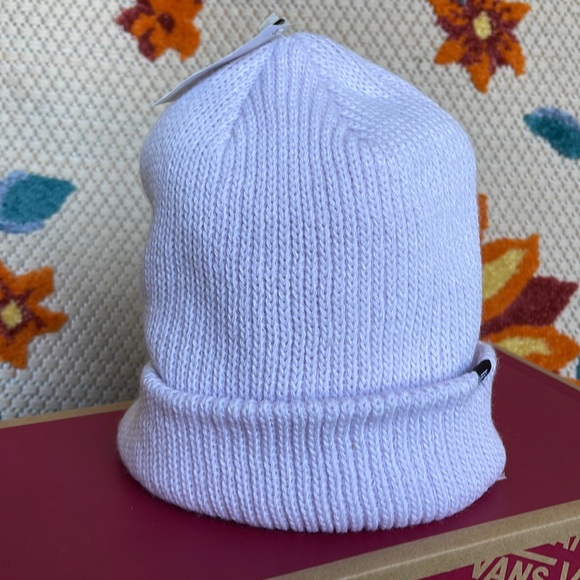 VANS CORE BASIC LIGHT LILAC LAVANDER FOG BEANIE - Picture 2 of 16
